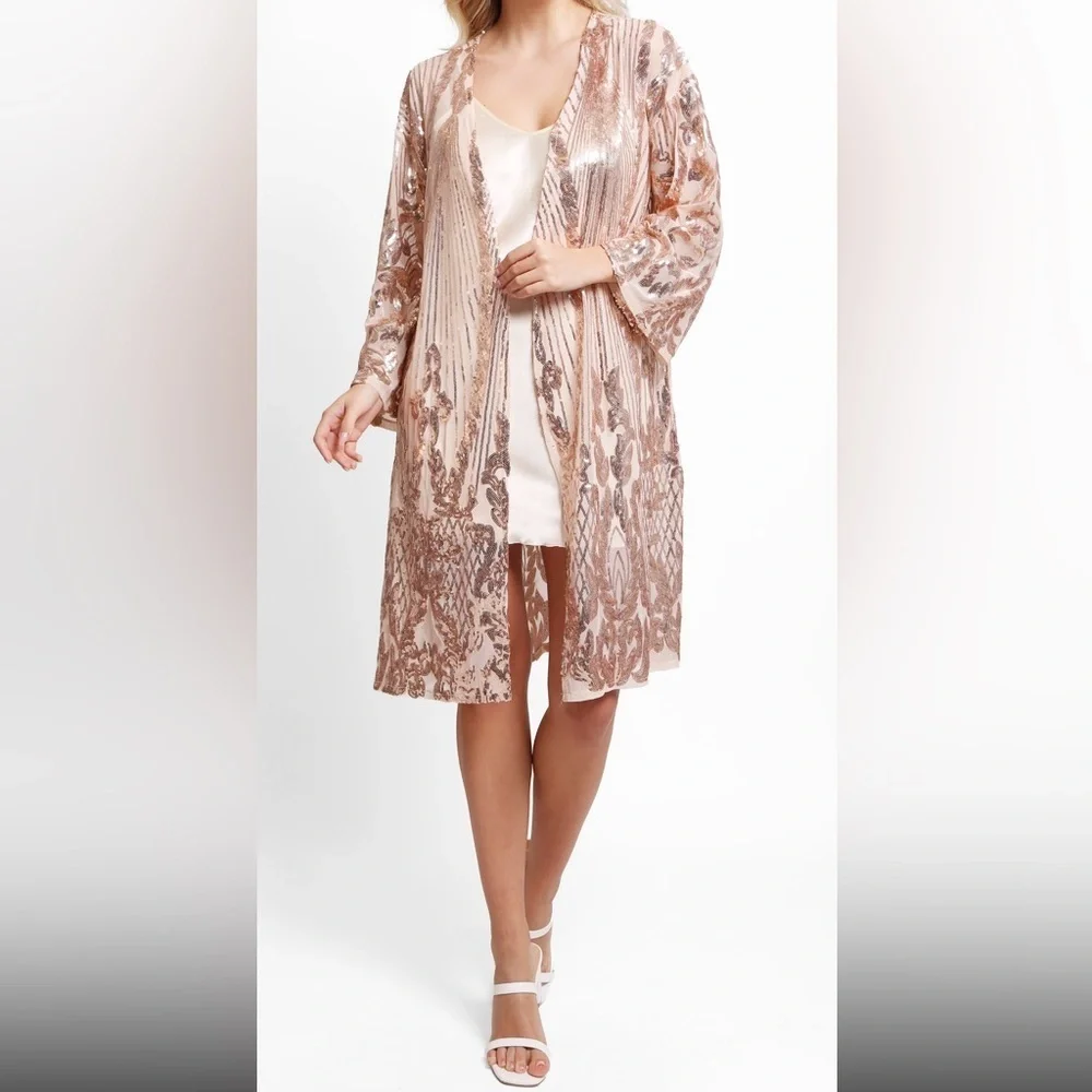 NWT/NIB ROSE GOLD OS sequin duster. Get your “Shimmer On”this holiday season - Picture 3 of 10